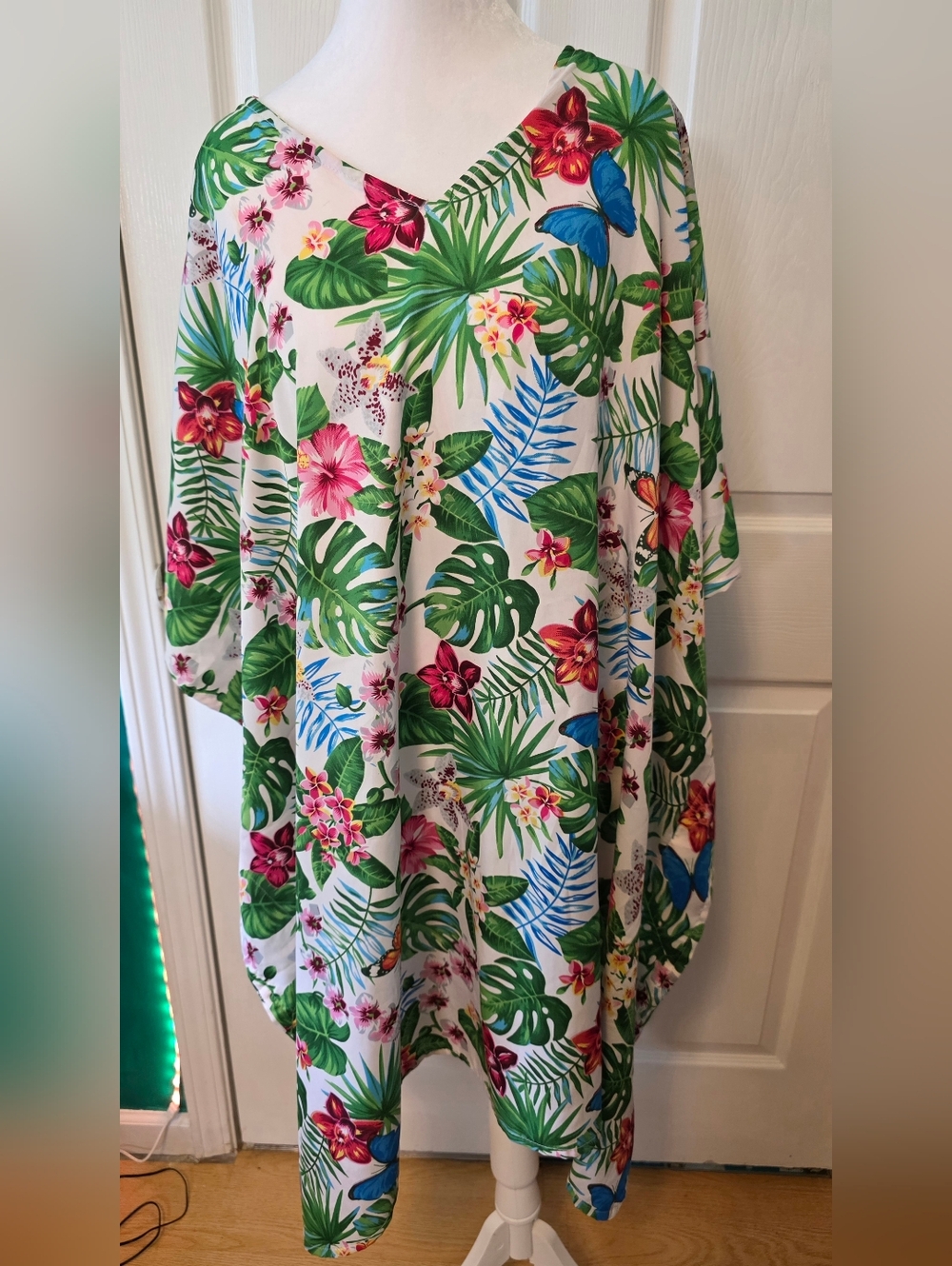 Gypsie Blu Tropical Floral Kaftan Cover Up One Size Butterfly Resort